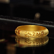 老鋪黃金與翡翠玉石 傳統(tǒng)工藝與現(xiàn)代審美的融合