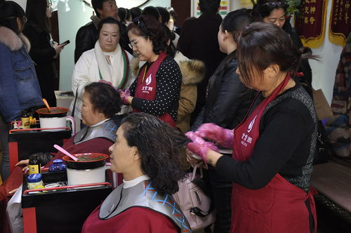 當學霸遇見養發 張錫峰演講帶給金紫雨團隊的深度思考